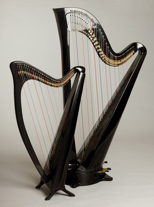 Арфа производства компании Starlight Harps