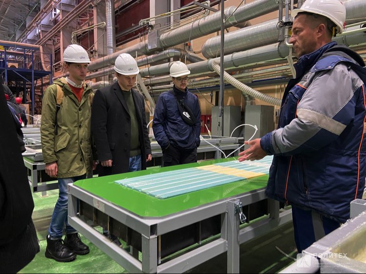 Магистранты СПбПУ посетили Средне-Невский судостроительный завод