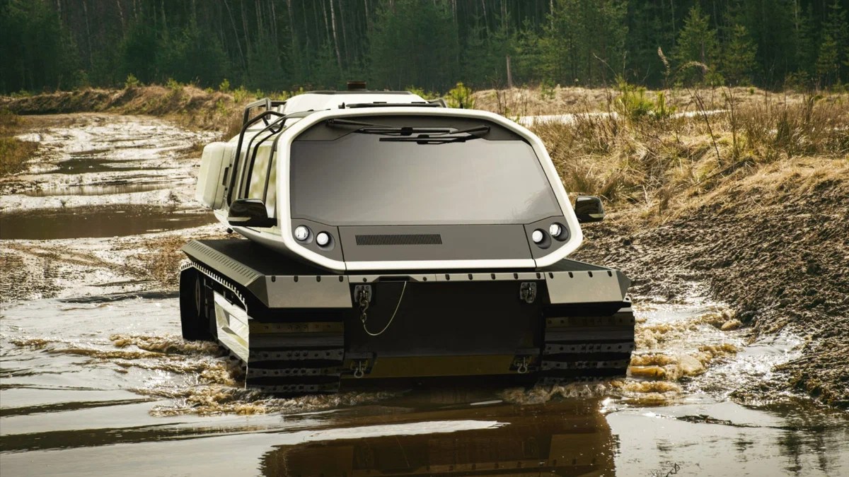 Гибридный плавающий вездеход на гусеничном ходу - победитель в номинации «Выбор Москвы»